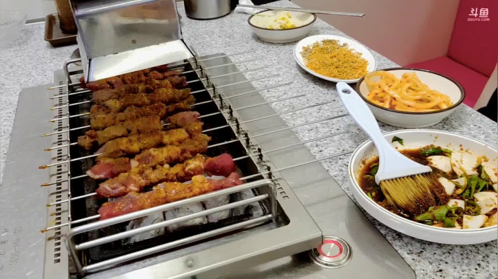 【2021-04-24 19点场】ow小青蛙：吃串火速来看