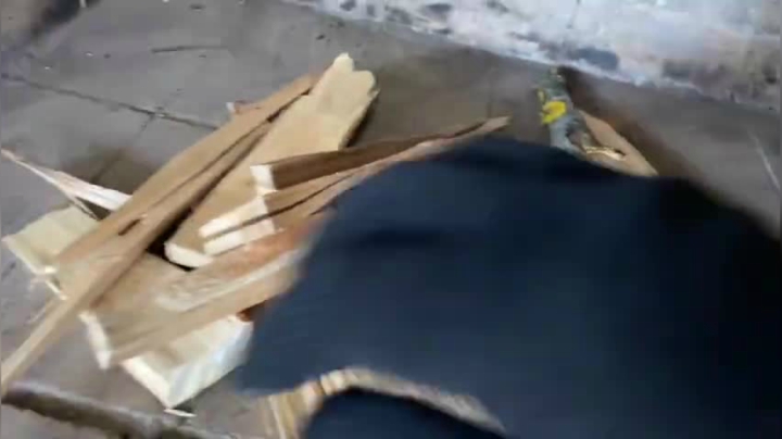 【美食】俄罗斯父子大雪天户外烤大肉卷饼吃贼香 _ ГОТОВИМ НА ЮМОРЕ