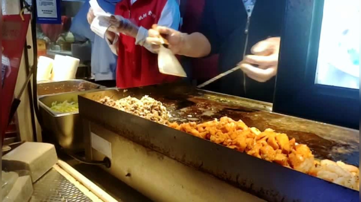 【2021-04-25 19点场】天津美食胡子：请黄渤姚村美食街逛逛