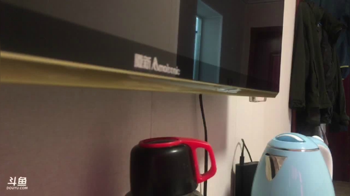 【2021-04-28 19点场】叶子户外：《纪实直播》新疆之旅→青海茫崖翡翠湖