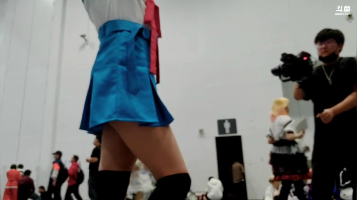 【2021-05-01 14点场】狐狸酱大魔王：5.1当然去漫展啦，双倍亲密