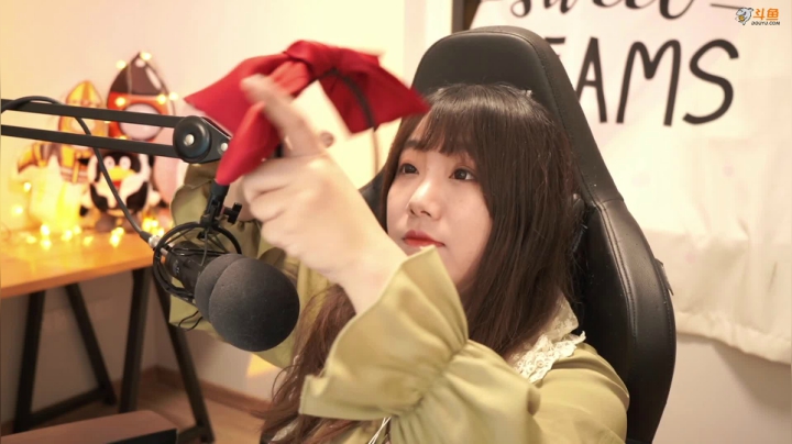 【霓虹深渊】甜心战士的精彩时刻 20210501 20点场