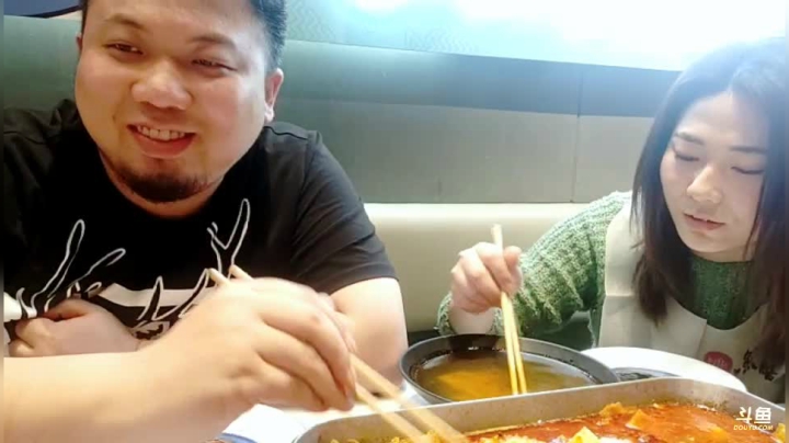【2021-05-01 14点场】天津美食胡子：给上次相亲小姐姐征婚