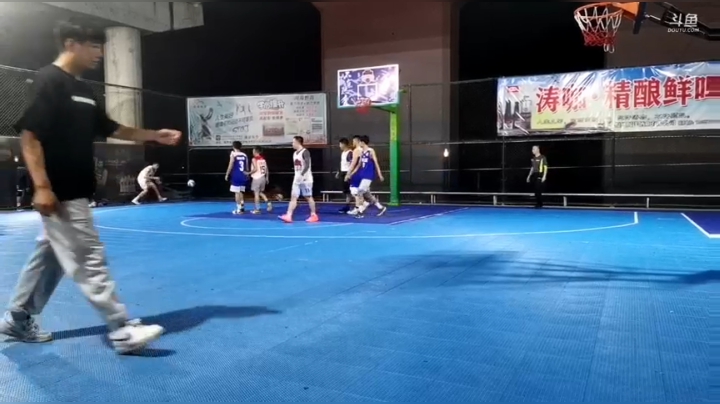 篮球宝贝vs禁飞区