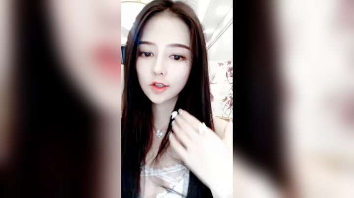 【2021-05-03 23点场】杨怡是个小仙女：五一劳动最快乐！