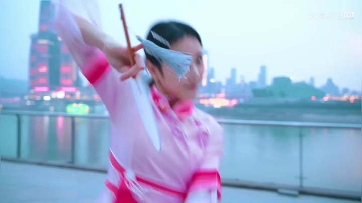 我在斗鱼看沫沫同学丶直播舞蹈