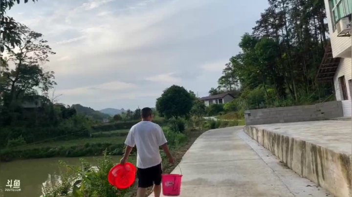 【2021-05-07 17点场】魅力生活i：又干自家鱼塘