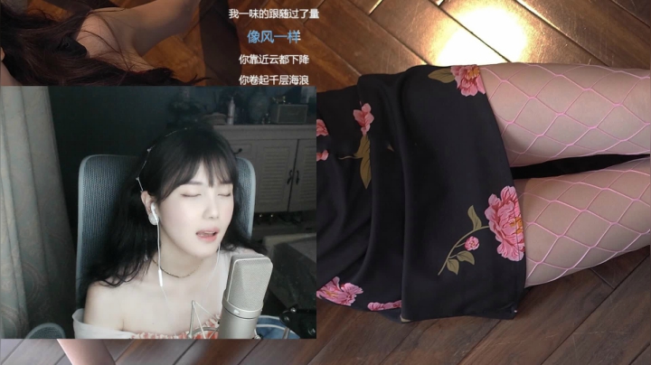 丽丽的肩……