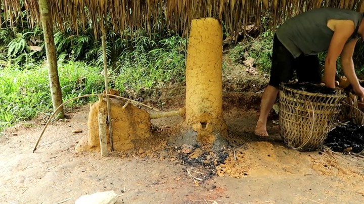 第二季1080P E35文明的进步-出铁了【真人我的世界-空手发展-单人炼铁】