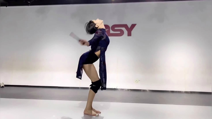 我在斗鱼看沫沫同学丶直播舞蹈