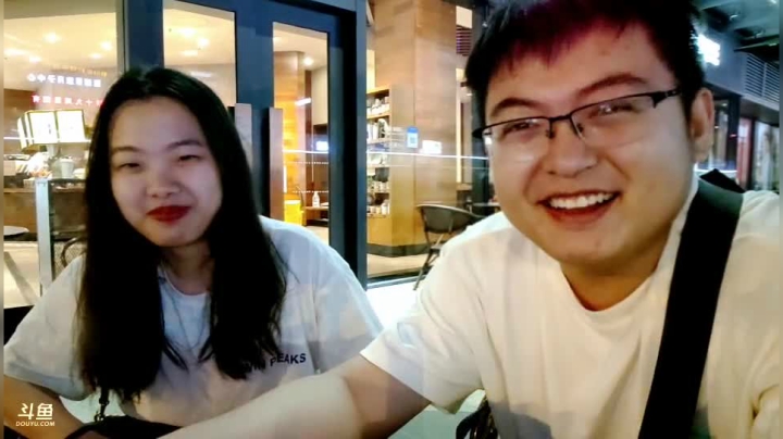 【2021-05-10 21点场】火力堂主：和女粉吃个饭！