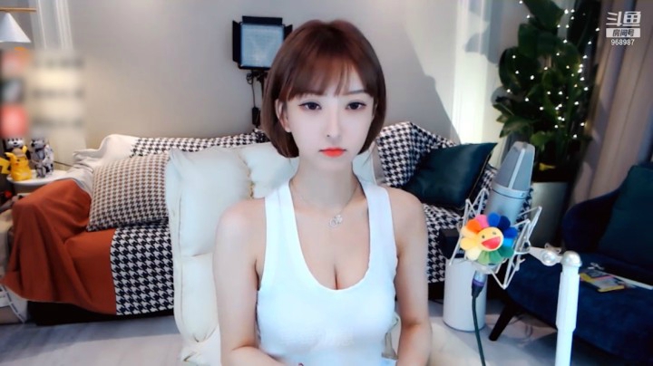 南妹儿呀：每天都是不同的自己