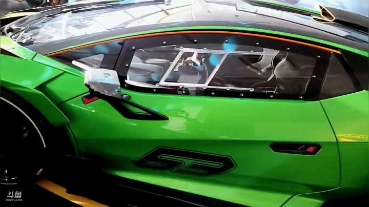 【2021-05-11 15点场】蓝战非OvO：去看兰博基尼新车展