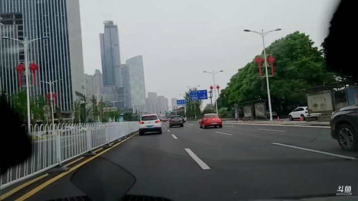 【2021-05-12 16点场】蓝战非OvO：敢送我就敢播 3.0