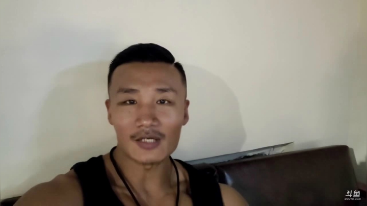 【2021-05-12 19点场】黑人毅：衣服这周内会上架