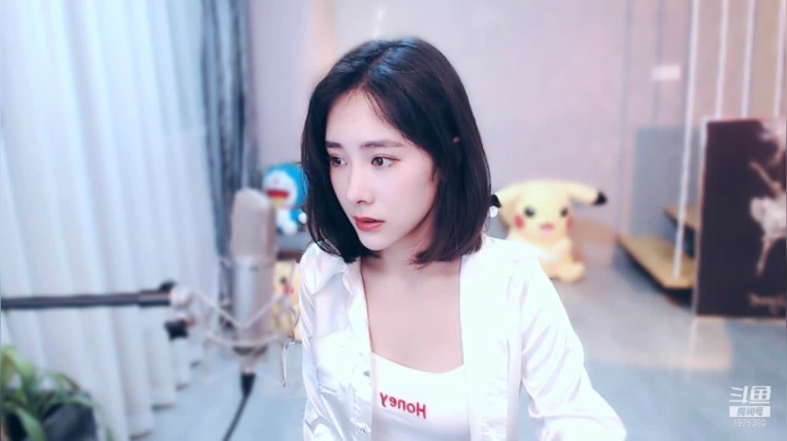 我在斗鱼看沫沫同学丶直播舞蹈