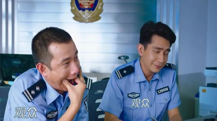 我在斗鱼看即将拥有人鱼线的PDD直播英雄联盟