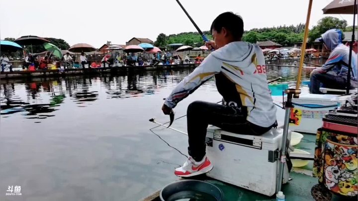 【2021-05-14 13点场】中华户外钓鱼：武汉非钓传奇