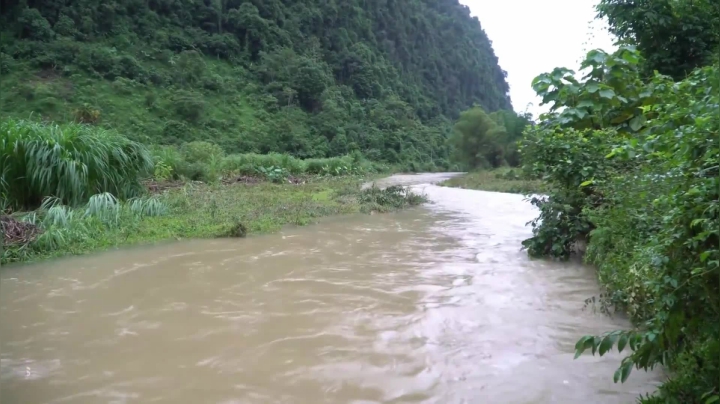 第二季1080P E43山洪【真人我的世界-空手发展-单人炼铁】