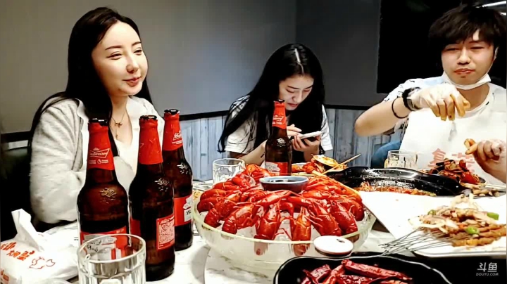 【户外】户外闯王的精彩时刻 20210514 00点场