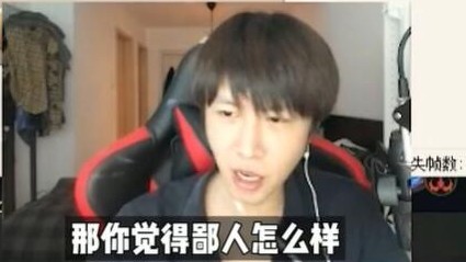 小姐姐好像心动了！照片下部