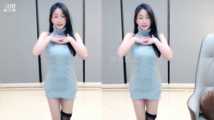 小深深儿：进来看我跳舞啦！