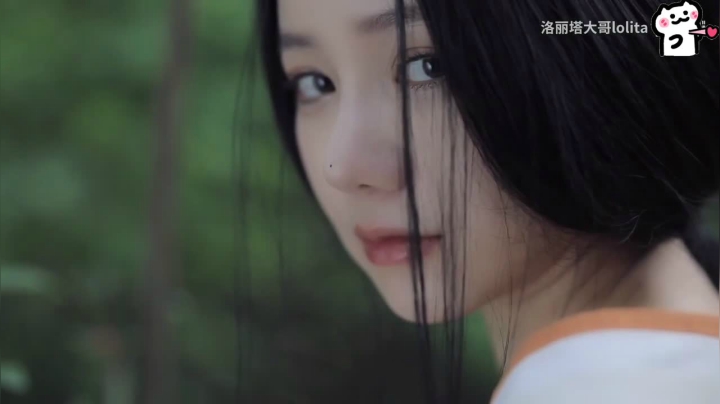 “就借着月光，再与你回望” - “就借着月光，再与你回望”