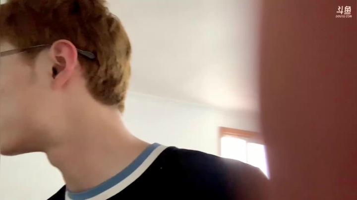 【2021-05-12 16点场】爱玩游戏的赫某人：赫某人：手机播，不算时间，就一会