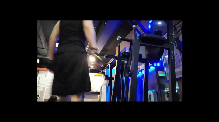 【Vlog】国服三大麦克雷在健身房练的一天