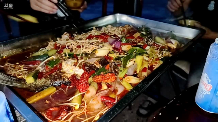 【2021-05-18 19点场】叶子户外：《纪实直播》新疆哈密