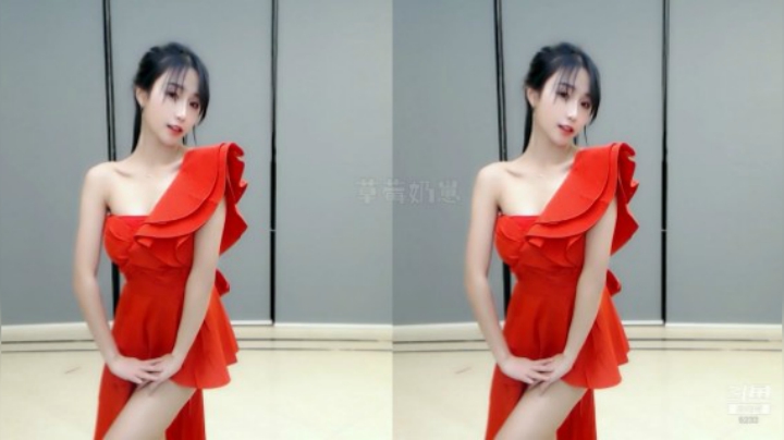 小深深儿：早上好，进来看跳舞啦！
