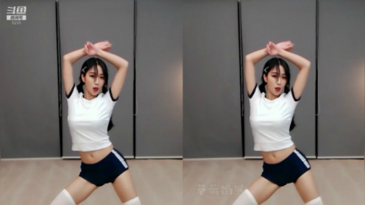 小深深儿：快点进来看跳舞啦！~