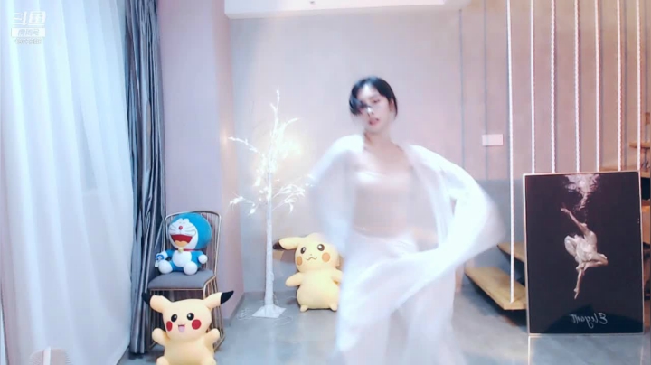 我在斗鱼看沫沫同学丶直播舞蹈