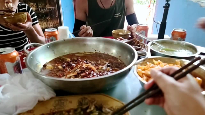 【2021-05-19 12点场】叶子户外：《纪实直播》新疆哈密