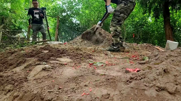 【2021-05-20 13点场】叶子户外：《纪实直播》新疆哈密