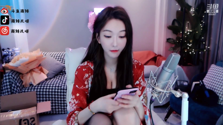 【2021-05-20 21点场】南妹儿呀：身高170的模特mm会跳舞哦