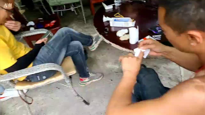 【2021-05-21 17点场】叶子户外：《纪实直播》新疆哈密