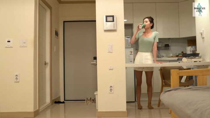 下班后美食  在家躺平吃 炸鸡沙拉 (1)