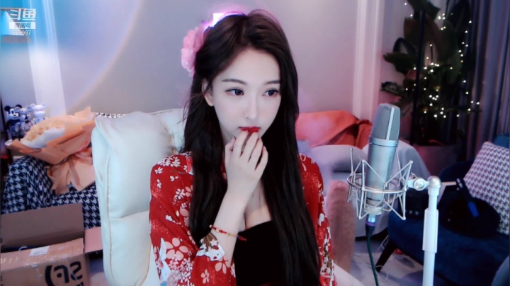【2021-05-20 23点场】南妹儿呀：身高170的模特mm会跳舞哦