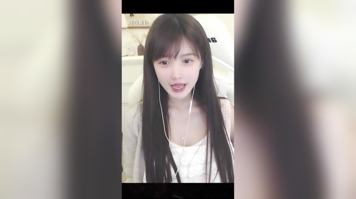 小孩子能有什么坏心思，不过就想撒个娇而已嘛