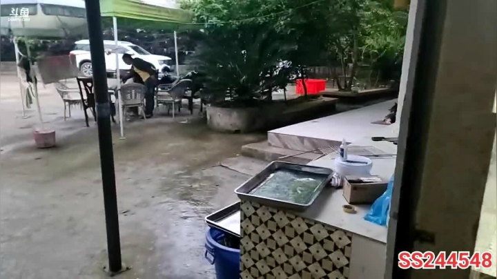 【2021-05-22 18点场】叶子户外：新疆哈密瓜地