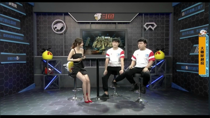 穿越火线带你看妹妹！！