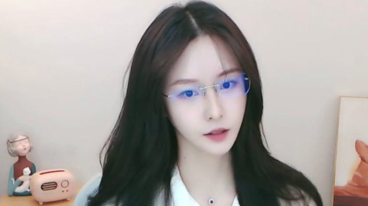 【阿冷】这首歌唱给你，属于我的姑娘《你是我的女朋友》