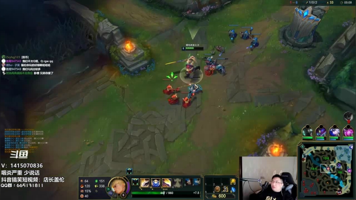 中单盖伦VS剑姬，这根本就是不是一个等级的，完全是一边倒的完虐