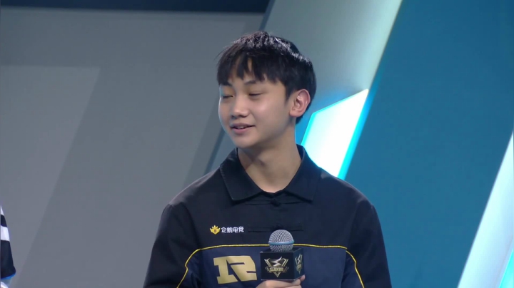 【赛后采访】RNGM.云海：这两天眼睛累的话就会闭目养神一会儿