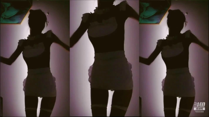 今天是温柚c女仆装的【影子舞】