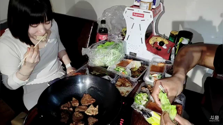 【2021-05-25 22点场】黑人毅：健身妹子小肥七上线