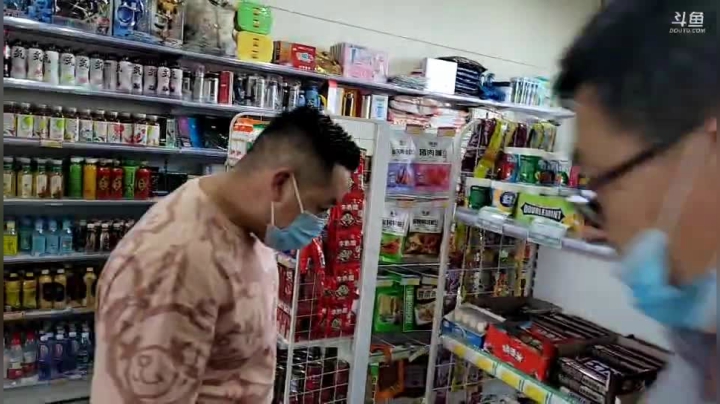 我在斗鱼看黑人毅直播户外