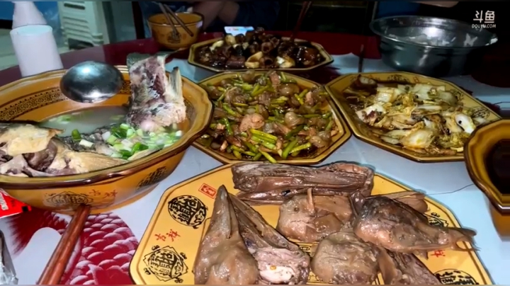 【2021-05-27 18点场】叶子户外：《纪实直播》新疆大巴扎