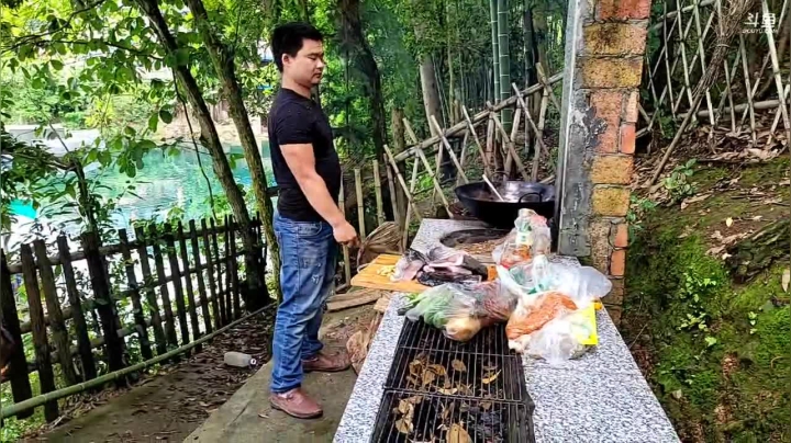 【2021-05-27 13点场】魅力生活i：❤欢迎大哥们来龙潭河玩❤